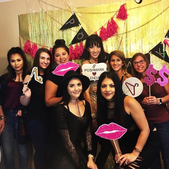 Meet Your Seller👋🏻♡ - Picture 5 of 7